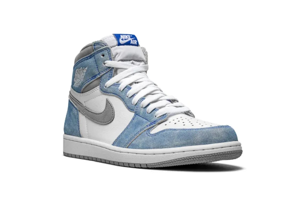 Air Jordan 1 Hyper Royal sneakers