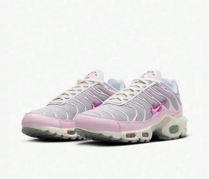 AIR MAX PLUS Woman's Running Sneakers